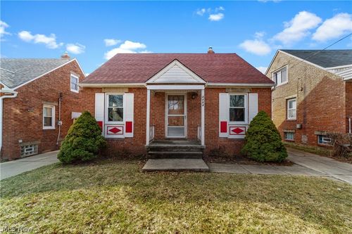 4484 W 57th St, Cleveland, OH, 44144-2920 | Card Image