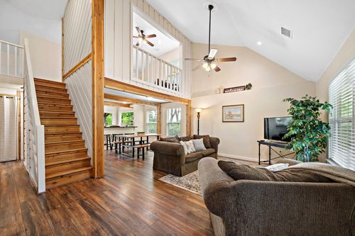 401 Lazy River Ln, Baytown, TX, 77523-8988 | Card Image