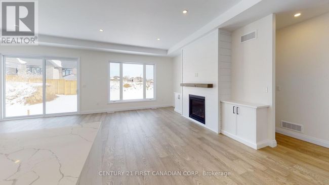 18 Postma Cres, House other with 3 bedrooms, 2 bathrooms and 4 parking in Ailsa Craig ON | Image 14