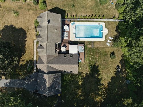 207 Oak Ridge Rd, Plaistow, NH, 03865-2925 | Card Image