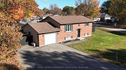 517 Abbie Lane, Petawawa, ON, K8H3P9 | Card Image