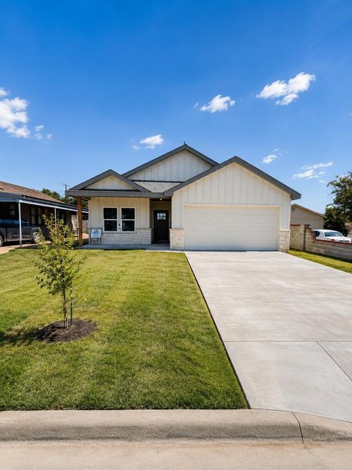 502 E 12th St, Big Spring, TX, 79720-4612 | Card Image