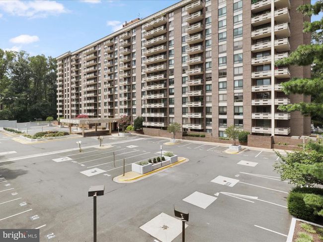 APT-1418 - 1808 Old Meadow Rd, Condo with 1 bedrooms, 1 bathrooms and null parking in MCLEAN VA | Image 4