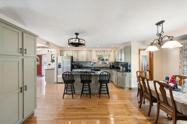 472 Potter Rd, House other with 4 bedrooms, 3 bathrooms and 6 parking in Framingham MA | Image 16