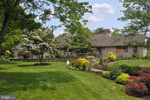 4 Apple Tree Ln, HUMMELSTOWN, PA, 17036-9265 | Card Image