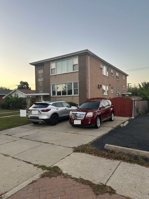 5116 79th St, Burbank, IL, 60459-1585 | Card Image