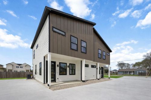 b-4804 Carmen St, Houston, TX, 77033-4104 | Card Image