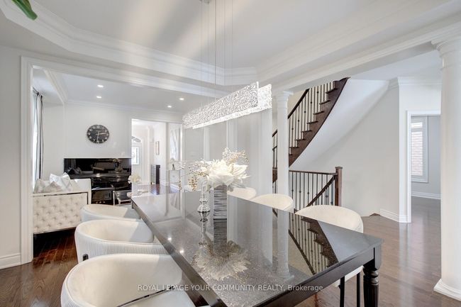 24 Rock Elm Crt, House other with 5 bedrooms, 4 bathrooms and 4 parking in Maple ON | Image 12