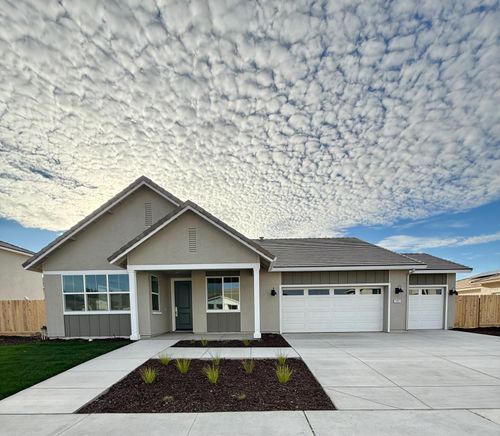 2061 Zane Way, Turlock, CA, 95382-8167 | Card Image