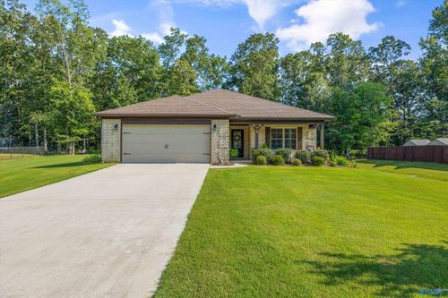 119 Breezy Brook Ln, Ardmore, AL, 35739-9077 | Card Image