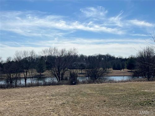 2 Grand Lake Cir, Lebanon, MO, 65536 | Card Image