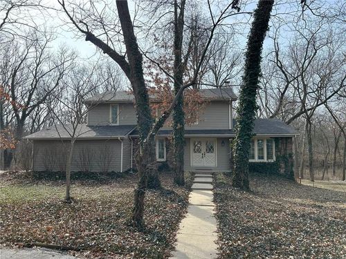 15150 E Quaker Rd, Nevada, MO, 64772-7870 | Card Image