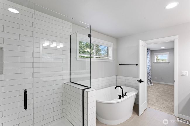 1303 197 Th Pl Se, House other with 5 bedrooms, 3 bathrooms and 2 parking in Bothell WA | Image 26