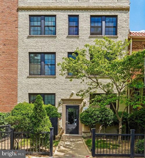 1821 T St Nw, WASHINGTON, DC, 20009-7141 | Card Image