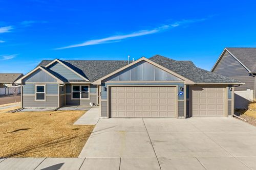 37 37th Avenue Ne, Great Falls, MT, 59404 | Card Image