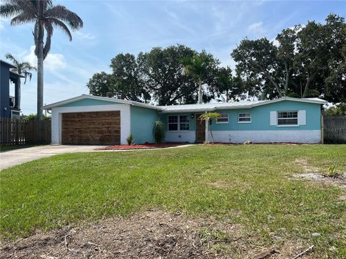 375 Carrousel Ct, MERRITT ISLAND, FL, 32952-3704 | Card Image
