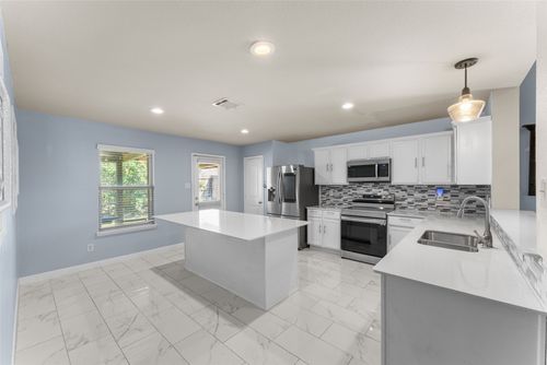 2707 Old Farm Dr, Seagoville, TX, 75159-5466 | Card Image