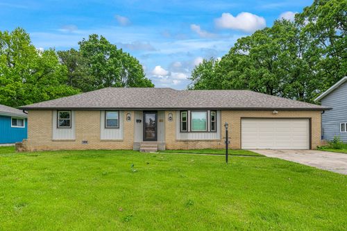 2711 E Stanford St, Springfield, MO, 65804-2042 | Card Image