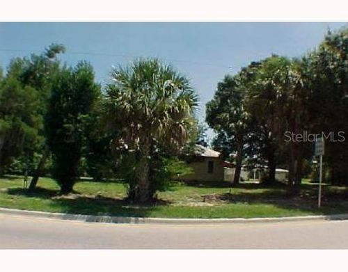 27 S Manatee Ave, Arcadia, FL, 34266-3737 | Card Image
