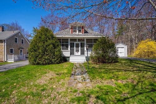 18 Byfield Road, Portland, ME, 04103 | Card Image