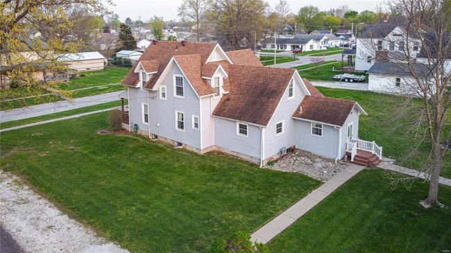 708 N Giddings Ave, House other with 3 bedrooms, 2 bathrooms and 2 parking in Jerseyville IL | Image 67