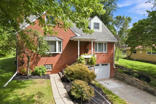2312 Casswell Dr, Bethel Park, PA, 15102-1915 | Card Image