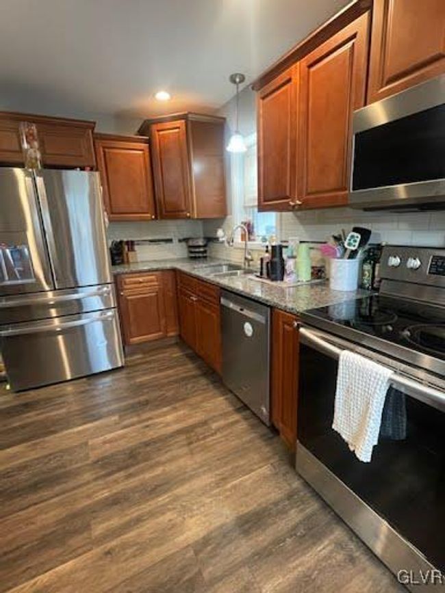 4402 Kitchen | Image 27