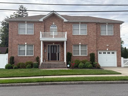 264 Doherty Ave, Elmont, NY, 11003-3019 | Card Image