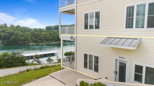59b-191 N Deer Village Ln, La Follette, TN, 37766-5602 | Card Image