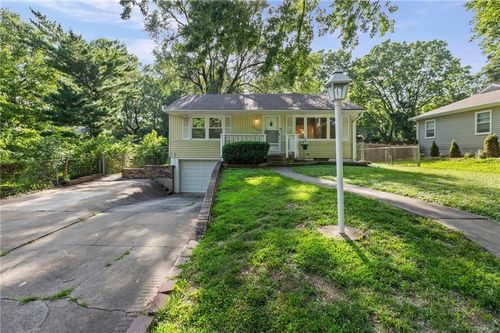 5624 Harvard Ave, Raytown, MO, 64133-2950 | Card Image