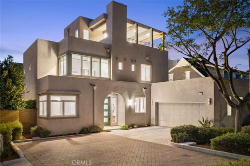 101 Newington, Irvine, CA, 92618-1056 | Card Image