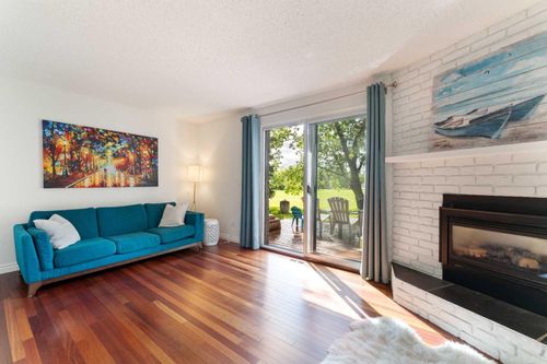 10-803 Varsity Estates Dr Nw, Calgary, AB, T3B4W5 | Card Image