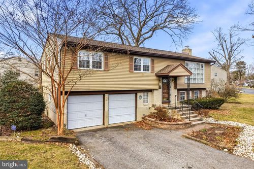 2 Winding Way, BERLIN, NJ, 08009-2250 | Card Image