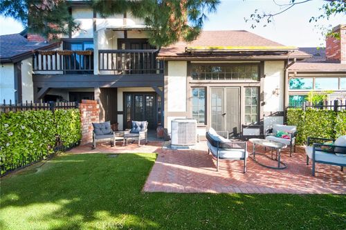 950 S Rim Crest Dr, Anaheim, CA, 92807-4537 | Card Image