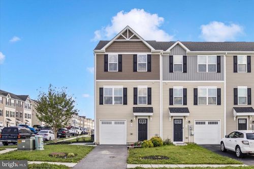 62 Rhea Dr, MARTINSBURG, WV, 25403-1703 | Card Image