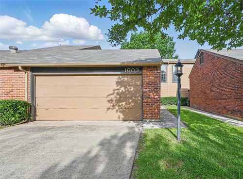 1603 Brentwood Dr, Irving, TX, 75061-2903 | Card Image