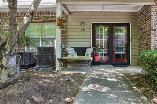 unit-3006-2700 Pine Tree Rd Ne, Atlanta, GA, 30324-5676 | Card Image