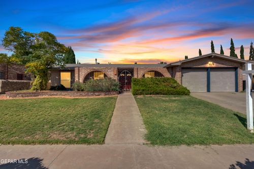 11313 James Grant Dr, El Paso, TX, 79936-4711 | Card Image