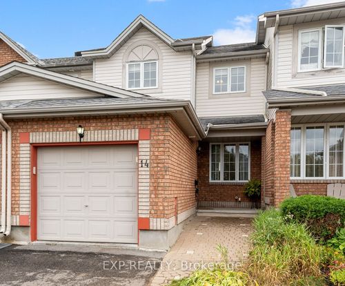 {{alt}} | Card Image