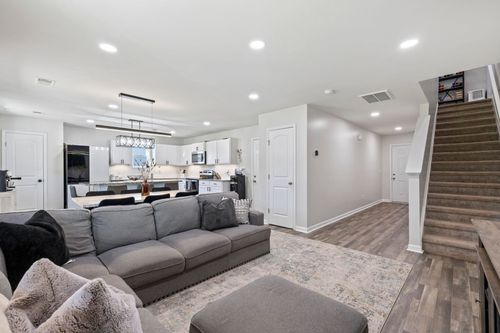 489 Wagon Trl, Duncan, SC, 29334-9816 | Card Image