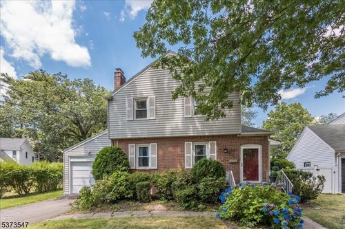 699 Kent Ave, Teaneck, NJ, 07666-1606 | Card Image