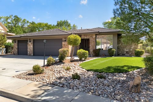 1046 N 1700 E, St George, UT, 84770-8633 | Card Image