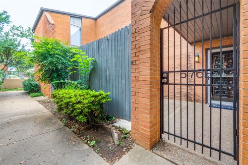 apt-b-576 E Avenue J, Grand Prairie, TX, 75050-2549 | Card Image