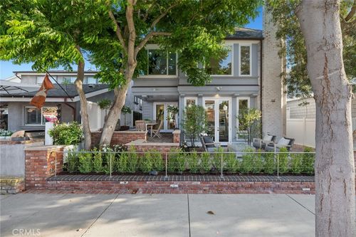 2117 Miramar Dr, Newport Beach, CA, 92661-1518 | Card Image