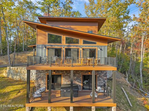 2671 Switchback Way, Cosby, TN, 37722 | Card Image