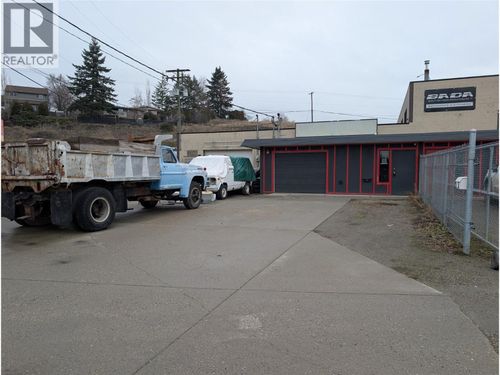 2200 18 Ave, Vernon, BC, V1T6W9 | Card Image