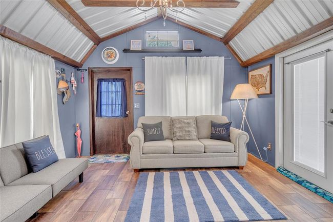 400 Canal Dr, House other with 1 bedrooms, 1 bathrooms and null parking in Pointblank TX | Image 6