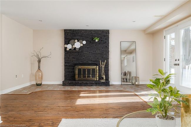 79 Ann St, House other with 4 bedrooms, 2 bathrooms and 5 parking in Dundas ON | Image 19