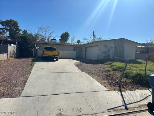 2484 Anglia St, Las Vegas, NV, 89142-2510 | Card Image