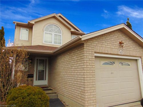 upper-unit-90 Bridlewreath St, Kitchener, ON, N2E3V6 | Card Image